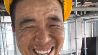 没事的儿子，爸爸不辛苦，你继续在家好好打游戏