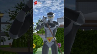 RINA’S WORLD : EMAK RINA MENGALAHKAN SUPER HERO #sakuraschoolsimulator #shorts