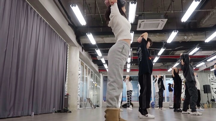 vlog/Sao tôi cứng thế nhỉ