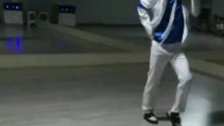 Perform Michael Jackson's Smooth Criminal to students, combining the feel of a concert and a music v