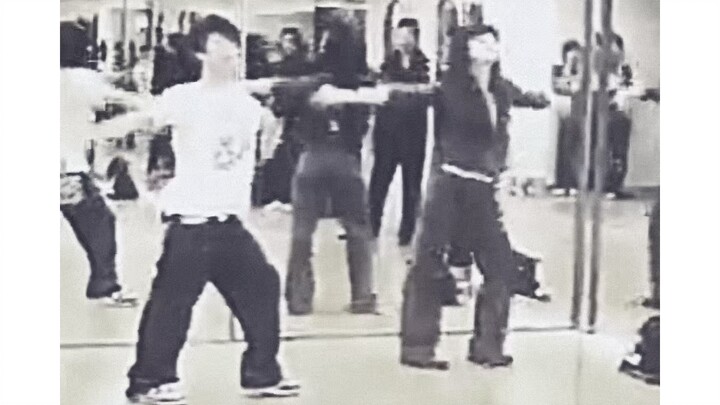 【فان بينغ بينغ】استكشاف رقصة ممارسة الأخت بينغ بينغ في مرحلة "بوابة الرقص الممتاز" المبكرة، ذات إيقاع