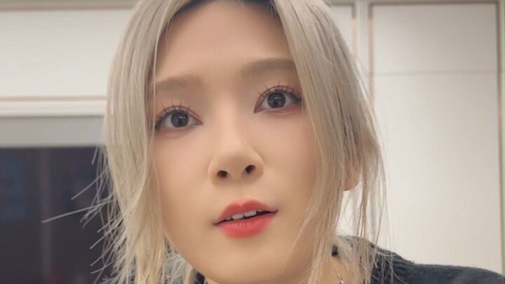 You’re the prettiest girl.