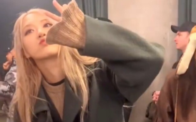 Apakah Jennie BLACKPINK benar-benar secantik itu di kehidupan nyata? Rasanya kakak ini harum sekali!