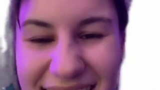 姐妹们遇到网络变态不要慌，小技巧get起来！