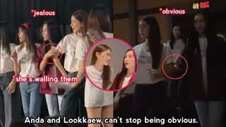 (Andalookaew) Can't stop being Obvious during the Love Senior Special.