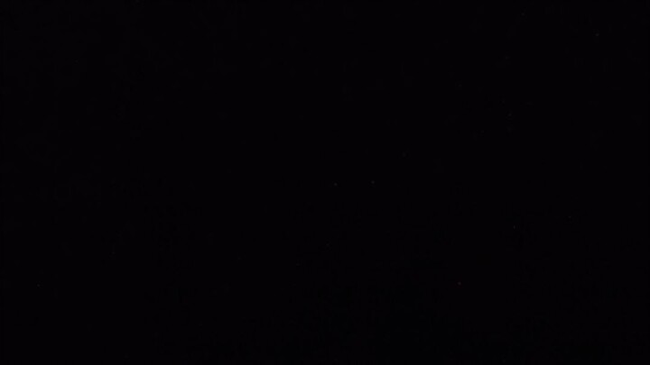 kadang kita menutupi kesedihan kita dengan senyuman, padahal menangis saja gak apa2 kok