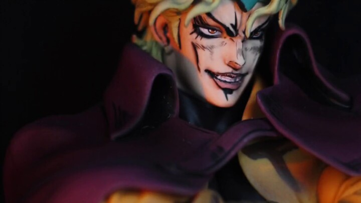 Dio ini sangat buruk, mari kita bantu dia