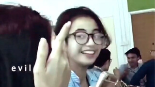 像极了你和你同事之间的关系
