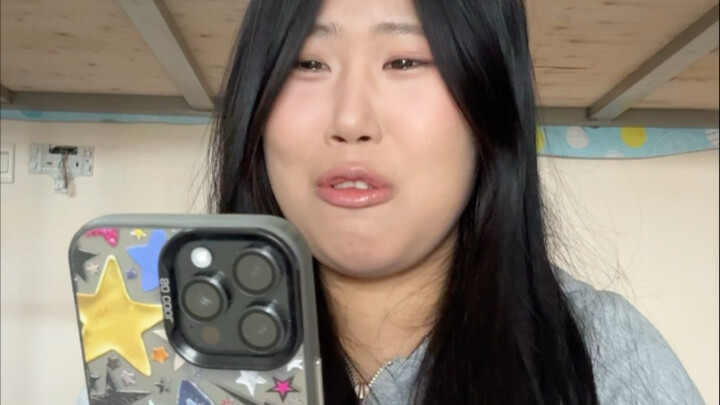 Fan submission alert! Running into a class representative like this? You’re seriously blessed!