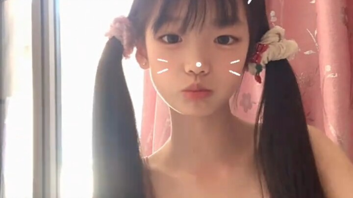 Celebrate Children’s Day with a twin-tailed little cutie