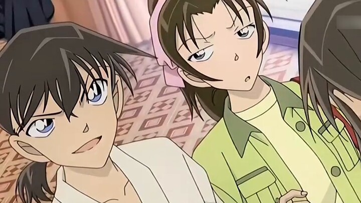 Heiji, you have to kowtow to your brother~