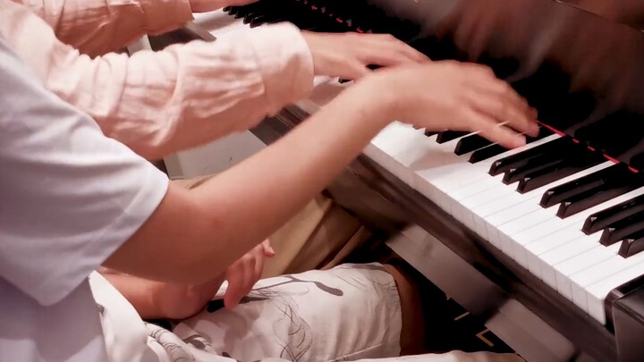 Piano】Empat Tangan Memainkan Kembang Api dengan Semangat Super - DAOKO x Kenshi Yonezu