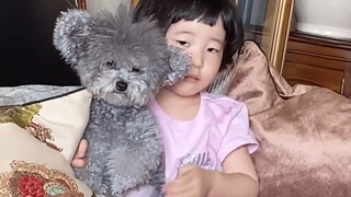 带娃这件事，向来是谁带谁崩溃！狗也一样..