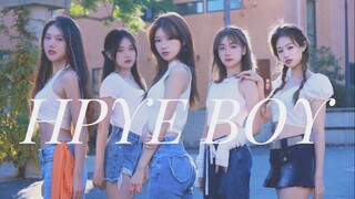 满屏美颜暴击Hype Boy翻跳 全程咧嘴笑