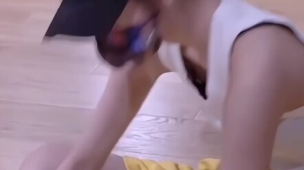 No wonder Rourou likes to get into her arms...