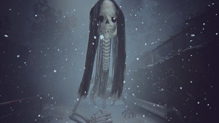 Encountering eerie creatures on foggy Japanese streets