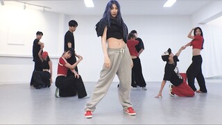 【Lee Chae-yeon】 AYO ruang latihan DANCE