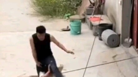 Khi mẹ chồng cầm lấy cái xẻng, tôi biết ngay rằng bà ấy đang rất hạnh phúc.