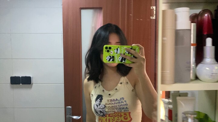 I finally lost weight [crying face] [crying face] ... (repeated six times)