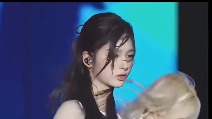 A group with a huge style gap between before and after debut