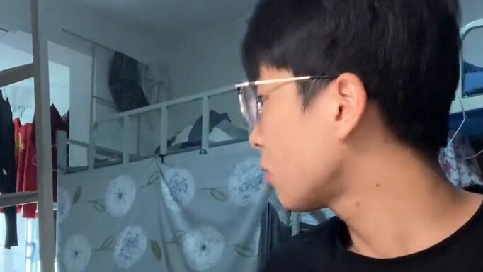 Saliva chicken should be eaten like this...