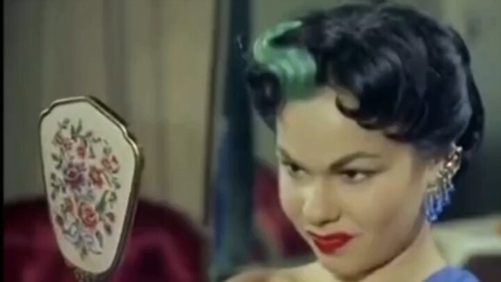 How did people dye their hair in the 1950s? The older sisters were so skilled!