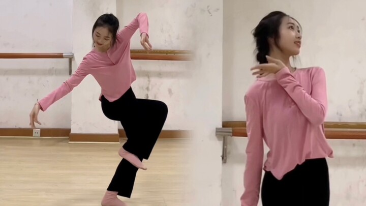 【Light Joy】Classical dance remake with a festive and funny look🪄