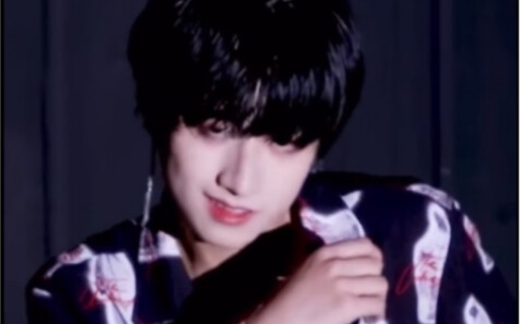 【يوان تشي】 أود أن أطلق عليهما لقب الرجلين الأكثر براعة في التلوّي في الطابق الثامن عشر