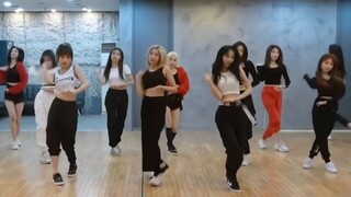 【IZ*ONE】เส้นเคลื่อนไหวแบบพาโนรามา