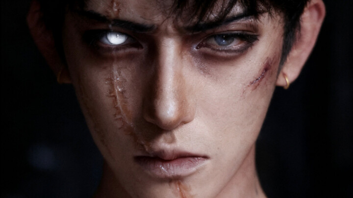 ฉบับสอนแต่งหน้าและฝึกตามคอสเพลย์ลีไวท์จากอนิเมะสองมิติ