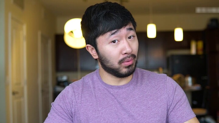An American girl was so angry that her Chinese boyfriend gave her a straight cancer Christmas gift..