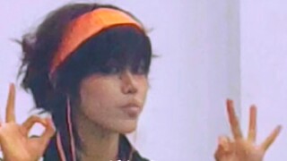 Bất cứ ai đặt hàng, Naranja đều đích thân hướng dẫn cách lắc mông kiểu gangster.