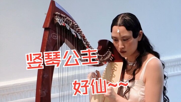 All-Around Model: She Looks So Beautiful When She Plays the Piano!