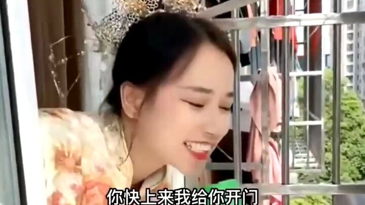 这才是两口子应该有的，枪口一致对外