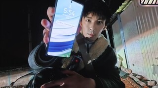 อู๋เล่ย ถือ Huawei MateX5 และขี่ขึ้นภูเขาตอนกลางคืนเพื่อชมพระอาทิตย์ขึ้น