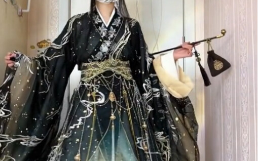 This set is so stunning, it’d blow me away even just hanging on the wall!