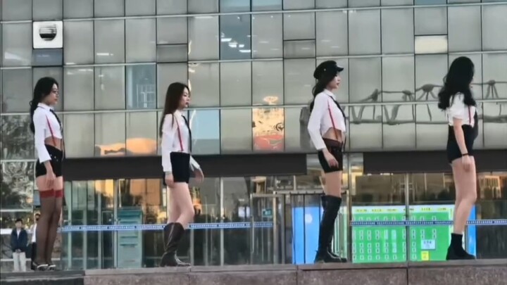 #female college student #Kpop dance #cover dance #random dance #roadshow Girls' Day #Hohhot Inner Mo