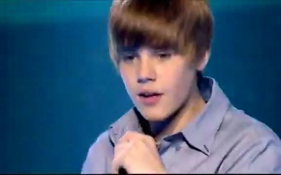 Justin Bieber "Baby" (di studio Let's Dance 2010)