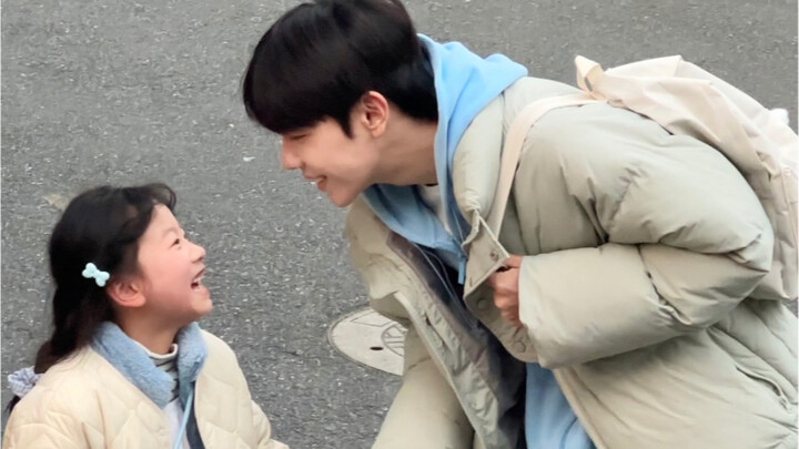 Terus aja jadi bayanganku, ya!