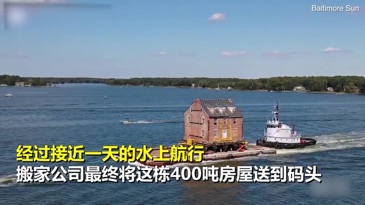 [Real-Life House Moving] Man Spends a Fortune to Haul an Entire Mansion to the Seaside by Boat—Turns