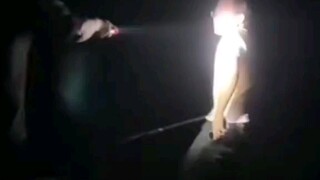 你最好拉着他点 再问下去他容易跳下去