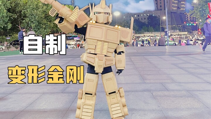 Make a wearable Transformer out of cardboard boxes