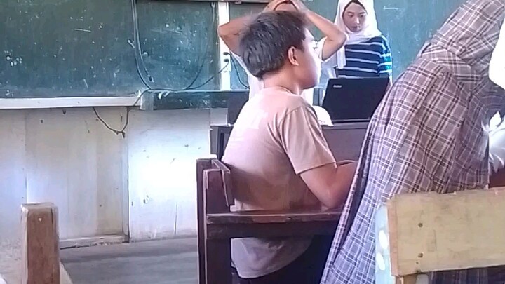 pagandahan ng lalaki tapos kalaban mo section nmn😆