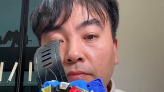 Saat ini, mainan anak-anak sudah sangat maju. Berbagi unboxing mainan anak-anak #炫卡斗士#机甲模型#变变机甲#炫卡斗士