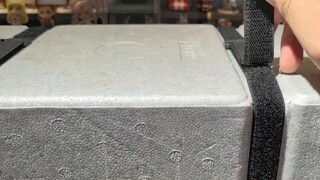 Mercedes-Benz Sprinter Hong Kong Police Car EOD Bomb Disposal Vehicle Resin Model Unboxing, Scale 1: