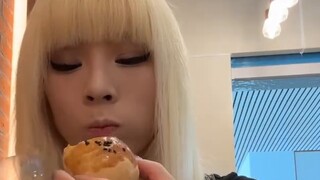 Welcome to watch Jazz teacher's diary of working part-time (eating takeaway) during National Day
