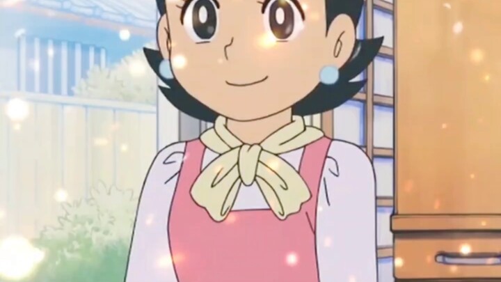 Gak nyangka, setelah ibu Nobita melepas kacamatanya ternyata cantik banget! Eh, ini bukannya Shizuka