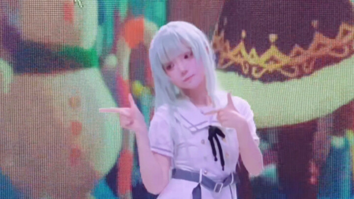 Do you have to keep a stoic expression even when doing the Moe Dance? Haji Mu, you rascal…