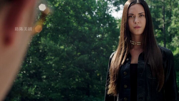 قتالٌ حاسم بين امرأة قوية ورجل قوي: من سيحسم النصر؟