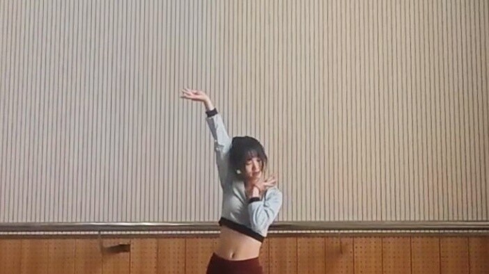 เต้นคัฟเวอร์เพลง Looking for Tea คลาสสิค | นักเรียนนอกสายเต้นแอบเข้าห้องเรียนทุกวัน ฮ่าๆ